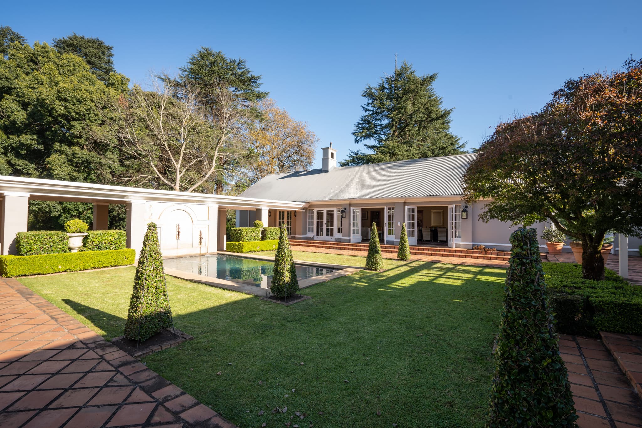 The Manor House — image 5